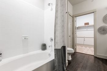 Large Tub In Bathroom at Westerly Apartments, Colorado, 80127